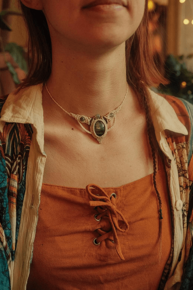Collier fin Labradorite 