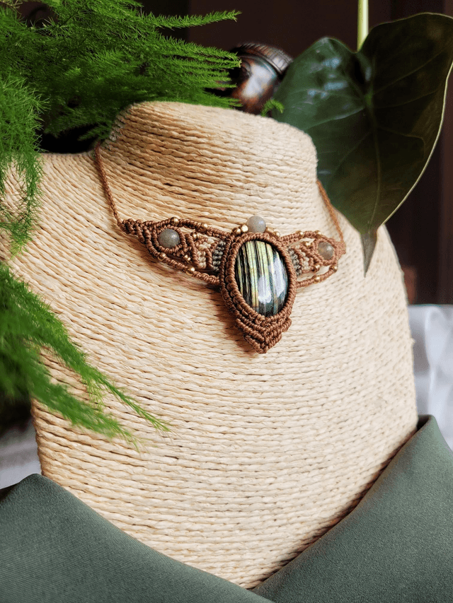 Labradorite et laiton