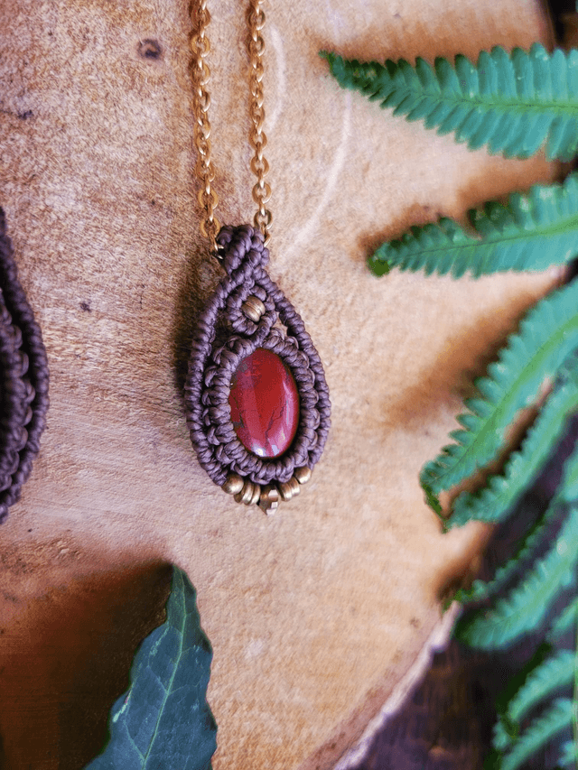 Colliers jaspe rouge et Agate mousse
