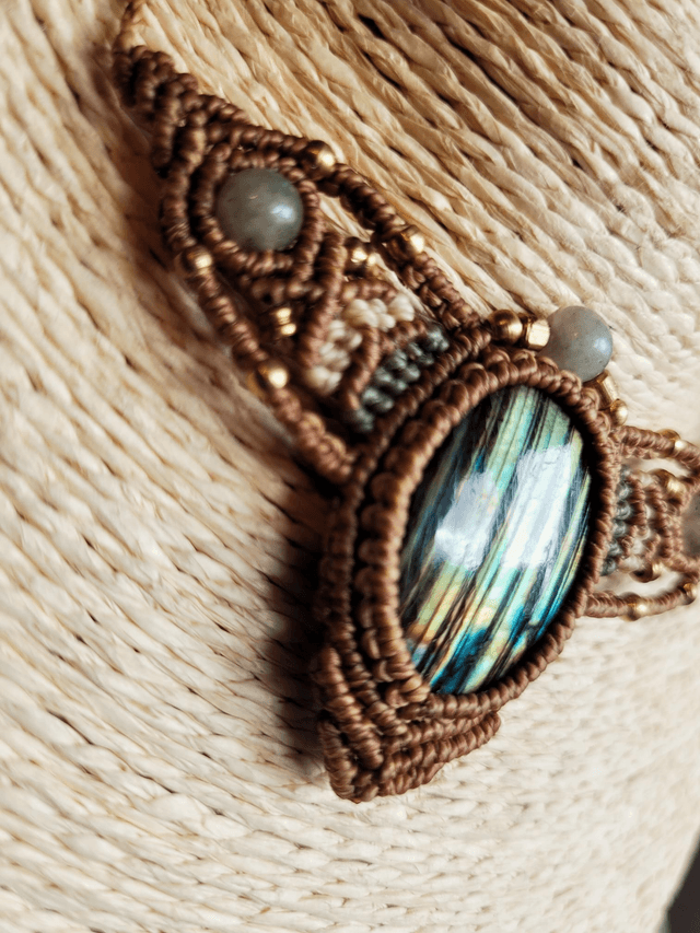 Labradorite et laiton