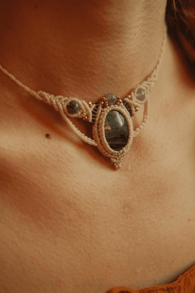 Collier fin Labradorite 