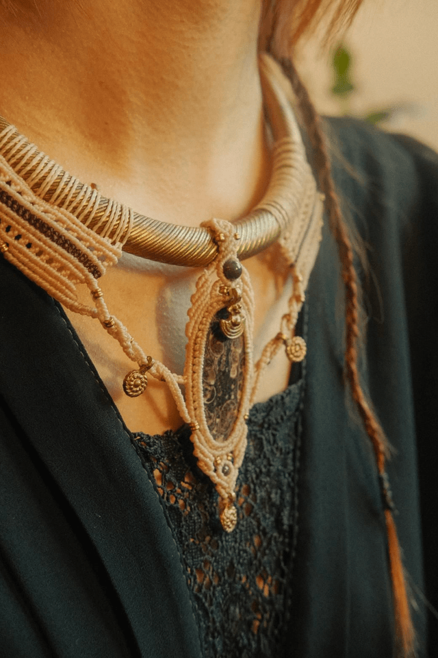 Collier laiton macramé
